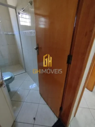 Imagem Casa com 3 quartos no Bairro Ilda, em terreno com 240m² com 90m² de área construída possui:- Sal...