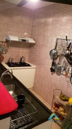 Imagem Linda casa com 260 metros, a poucos minutos da estação do metro São Joaquim com excelente CUSTO X BENEFICIO !!!