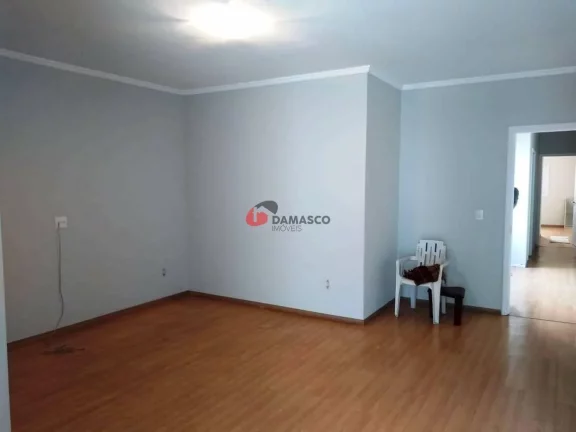 Imagem Sobrado à venda 3 Quartos, 3 Suites, 6 Vagas, 325M², Cerâmica, São Caetano do Sul - SP