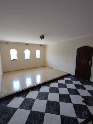 Imagem Sobrado com 3 dormitórios para alugar, 200 m² por R$ 3.150/mês - Parque Marajoara - Santo André/SP