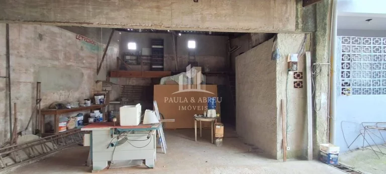 Imagem Galpão, Pq Galpão nos Fundos e Casa 4 Cômodos, 381m², 13,4 metros testada, no Jardim Amazonas, Suzano-SP