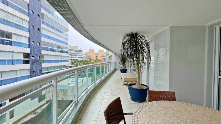 Apartamento com 4 dormitórios à venda, 123 m por R$ 3.300.000,00 - Riviera