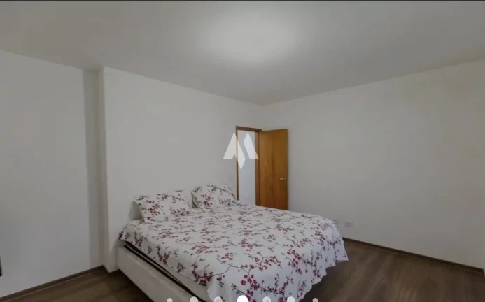Imagem Casa à venda com 180m², 3 suítes e 5 vagas - São Paulo