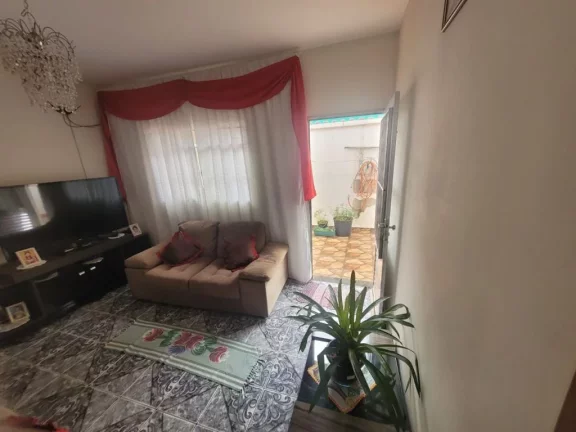 Imagem Sobrado com 3 dormitórios à venda, 165 m² por R$ 435.000,00 - Jardim Luiz Mauro - Ferraz de Vasconcelos/SP