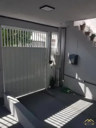 Imagem Casa com 2 quartos e 3 vagas cobertas para venda no Almerinda Chaves Jundiaí/SP