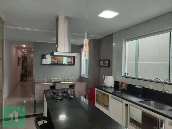 Imagem Sobrado à venda, com 3 quartos, 200m2