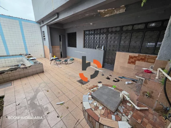 Imagem Casa com 3 dormitórios para alugar, 210 m² por R$ 8.351,00/mês - Centro - Nova Iguaçu/RJ