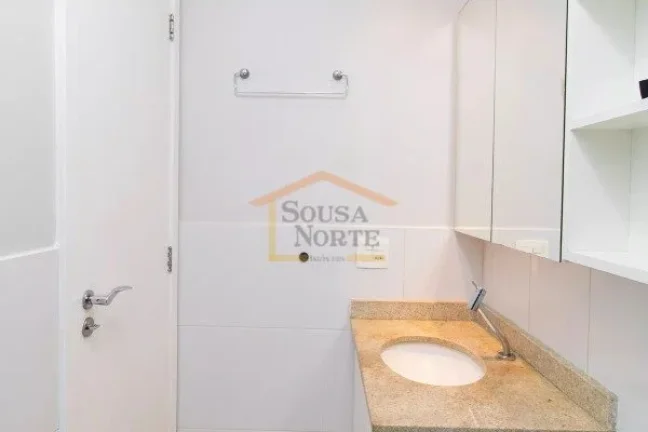 Imagem Apartamento de 63m² com 2 dormitórios, sendo 1 suíte, ambos com armários novos. Um dos quartos c...