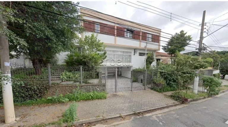 Sobrado com 329 metros quadrados de área útil, com 4 dormitórios sendo 1 dormitório reversível ...