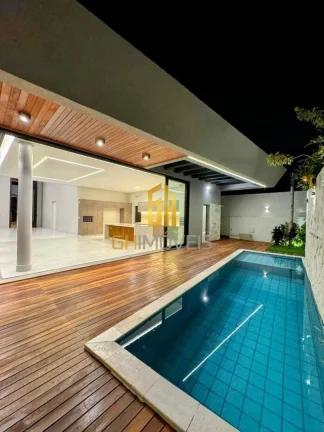 Imagem CA1821- Casa 3 quartos no Condomínio Portal do Sol Garden Golf, em terreno com 567m² com 290m² de...