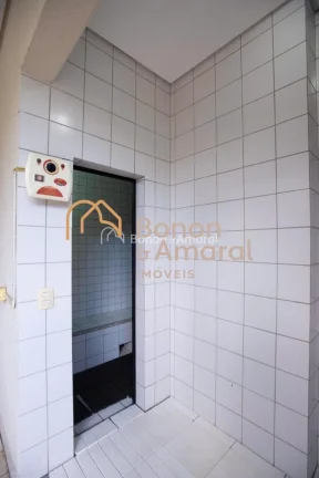 Imagem Ótimo apartamento à venda com 4 quartos, 1 suíte, varanda e 2 vagas de garagem.
Condomínio local...