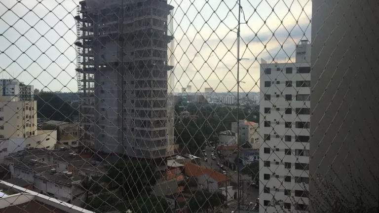 Imagem Apartamento com living para 2 ambientes, 2 dormitórios sendo 1 suíte com closet, banheiro social, ...