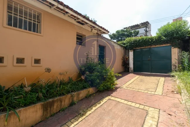 Imagem Imperdível! Casa à venda em São Paulo-SP, Bosque da Saúde: 3 quartos, 2 salas, 2 banheiros, 3 vagas de garagem, 240m².