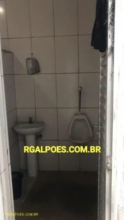 Imagem Galpão para Locação em DUQUE DE CAXIAS, Figueira, 2 banheiros