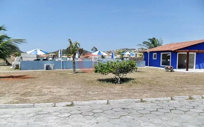 Imagem Terreno à venda com 300 m² no Condomínio dos Pássaros em Cabo Frio/RJ