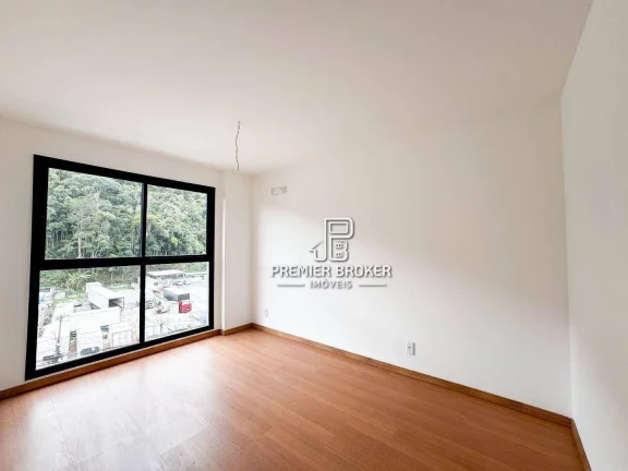Imagem Apartamento com 3 dormitórios à venda, 76 m² por R$ 560.000,00 - Ermitage - Teresópolis/RJ