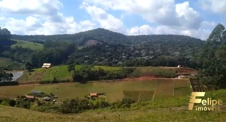 Imagem TERRENO COM VISTA PARA A PEDRA AZUL E FORNO GRANDE