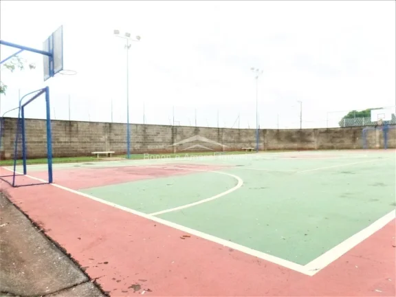 Imagem Terreno em Condomínio Fechado com 300m² com com leve aclive em localização privilegiada dentro d...