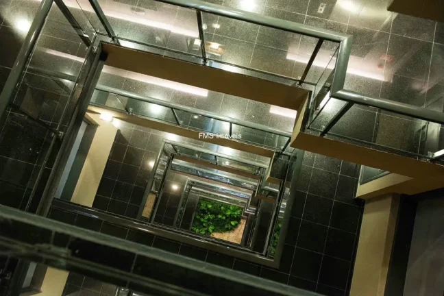 Imagem Conjunto Comercial para Locação em Indianópolis, São Paulo-SP: 1 sala, 1 vaga, 46m² de área.