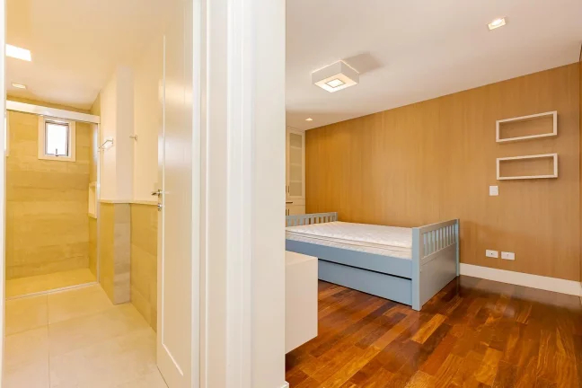 Imagem Apartamento 5 suítes no Água Verde