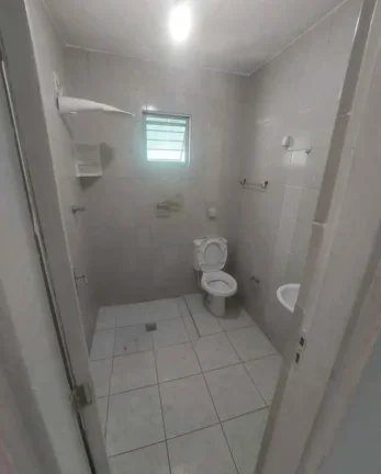 Imagem Imperdível casa para venda em Sorocaba-SP, bairro Jardim Santo André! 2 quartos, 1 sala, 1 banheiro, 2 vagas de garagem, 70m².