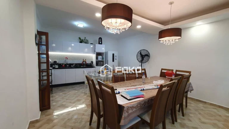 Imagem Sobrado com 4 dormitórios à venda por R$ 610.000,00 - Vila Rio de Janeiro - Guarulhos/SP