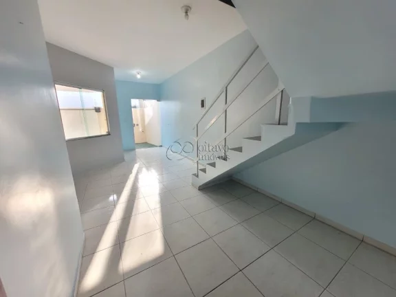 Imagem Imperdível! Casa à venda em Macaé-RJ, bairro Sol E Mar: 3 quartos, 2 suítes, 1 sala, 3 banheiros, 1 vaga, 100m². Confira!