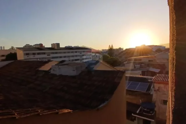 Imagem Apartamento á venda com 2 quartos com 60m² em Madureira - Rio de Janeiro