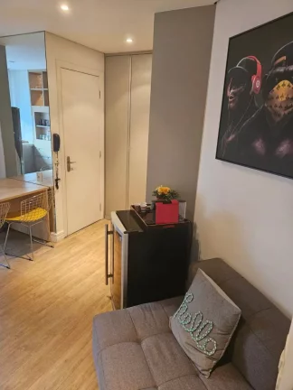 Imagem Apartamento à venda em São Paulo, Vila Nova Conceição, com 1 quarto, 37m2 e 1 vaga. Reformado e mobiliado.