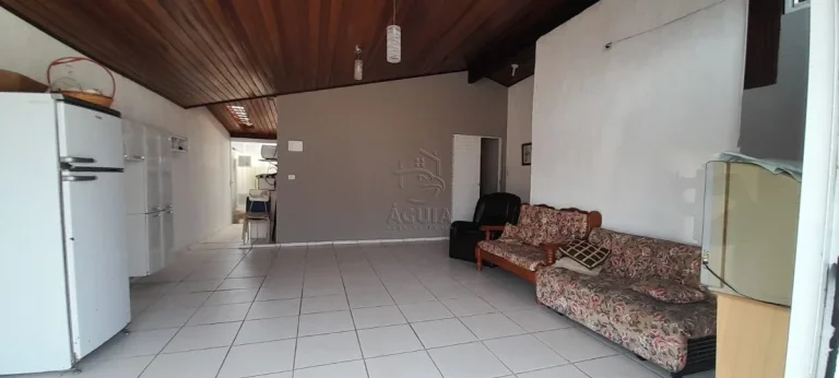 Imagem Excelente casa no Perequê-Açu 350 m da praia!