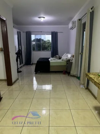 Imagem Casa Duplex com Terraço, Quintal Amplo e 160m² de Área Construída