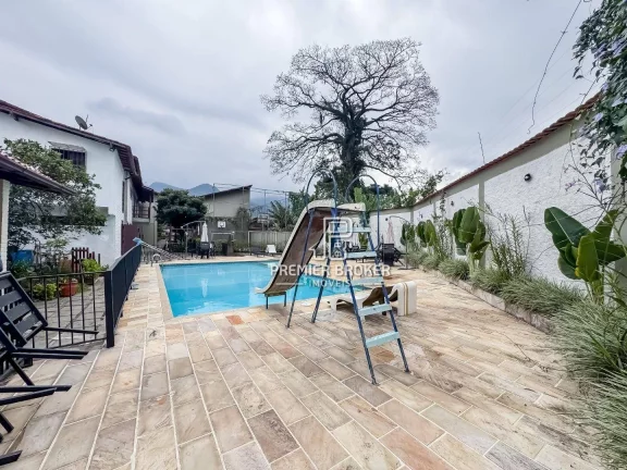 Imagem Casa à venda, 123 m² por R$ 690.000,00 - Alto - Teresópolis/RJ