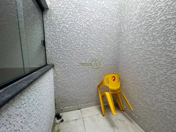 Imagem Kitnet Mobiliada à Venda – Próxima ao Mar e à Av. Padre Anchieta – 285mil