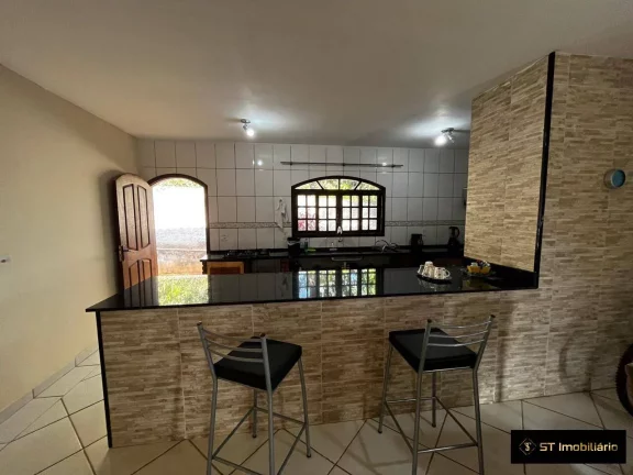 Imagem Chácara com Fácil Acesso à venda em Atibaia/SP - 1000m² por R$699.000!