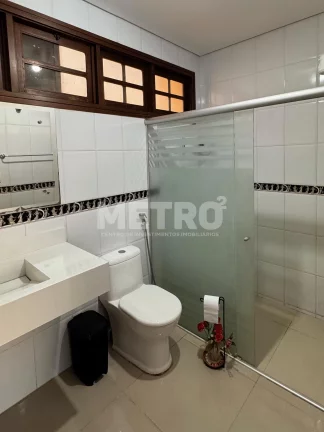 Imagem Casa à venda, orla, 6 quartos, sendo 2 suítes, piscina com cascata, gourmet
