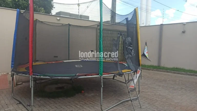 Imagem Casa à venda 1 Quarto, 4 Vagas, 360M², Ernani de Moura Lima, Londrina - PR
