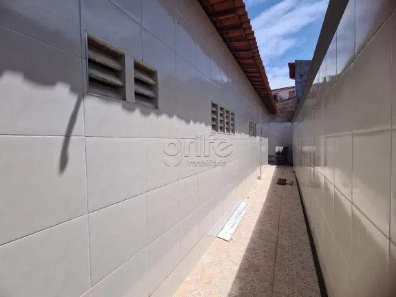 Imagem Excelente casa bem ventilada, em ótima localização no Centro de Fortaleza, com 3 quartos, 2 banhe...