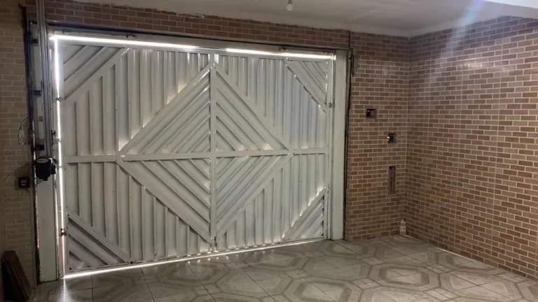 Imagem Sobrado com 3 dormitórios à venda, 150 m² por R$ 370.000,00 - Jardim Varan - Suzano/SP