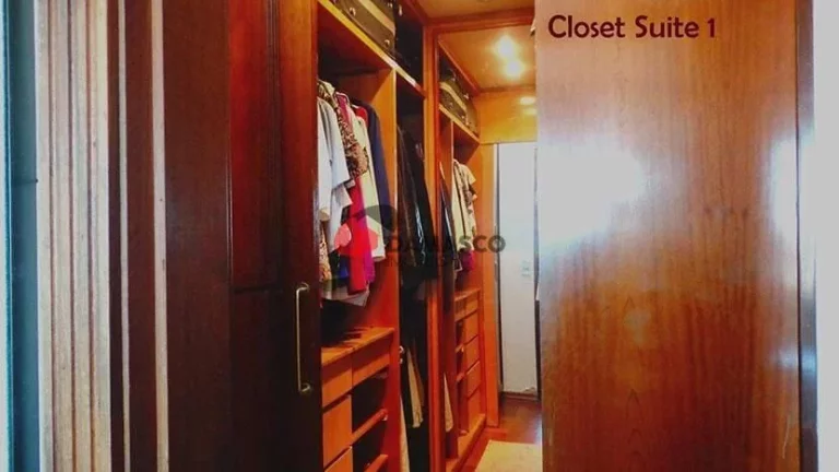 Imagem Sobrado à venda 3 Quartos, 3 Suites, 4 Vagas, Osvaldo Cruz, São Caetano do Sul - SP