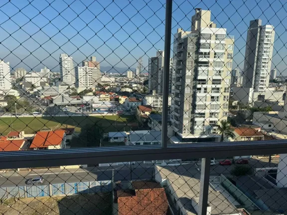 Imagem Apartamento com 2 dormitórios sendo 1 suíte no Bairro Vila Operária - Itajaí/SC