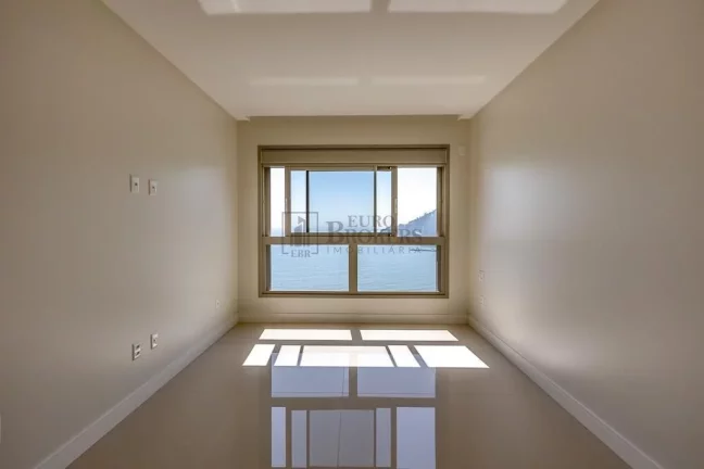 Imagem Apartamento com 4 suítes à venda, Quadra Mar - Balneário Camboriú/SC