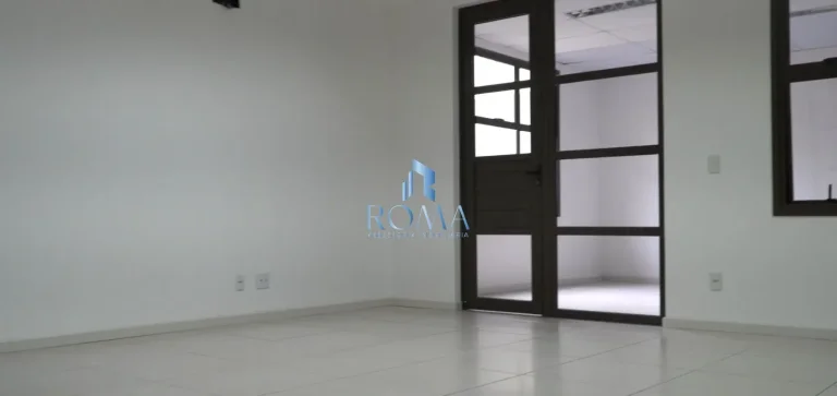 Imagem Sala Comercial 1 dormitórios à venda Nossa Senhora das Dores Santa Maria/RS