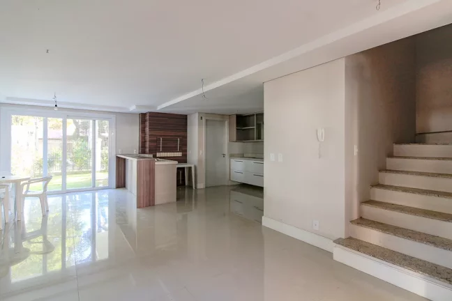 Imagem Residencial Port Salermo Casa 01 - Casa à venda no bairro Tristeza - Porto Alegre/RS
