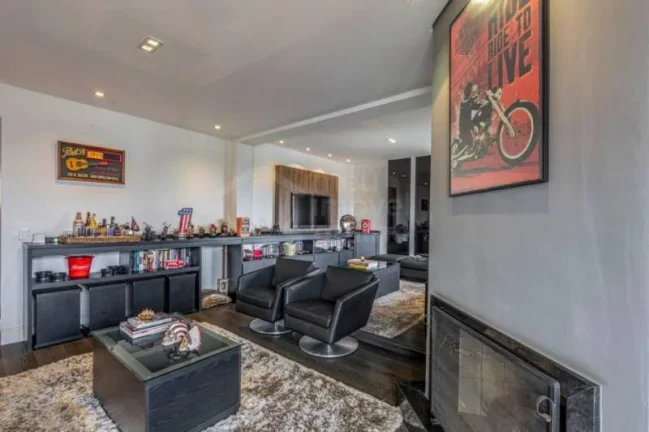 Imagem Apartamento a venda com 150m2, 4 dormitórios sendo 3 suítes no Campo Belo, São Paulo