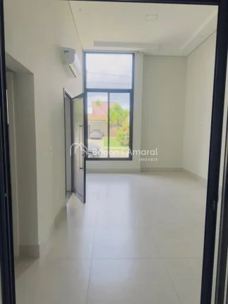 Imagem Casa térrea em condomínio fechado, com 193 m² de área construída em terreno de 300 m².
Possui ...