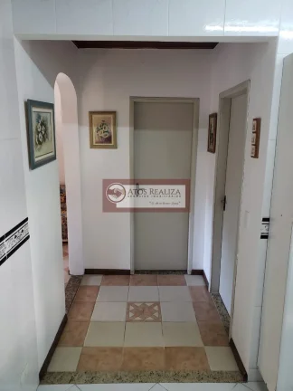 Imagem Casa térrea em Fazenda da Ilha com 4 dormitórios e 3 suítes por R$800k para venda e R$3.5k para locação - 340m² de área útil