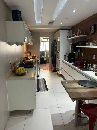 Imagem Cobertura com 3 dormitórios à venda, 250 m² por R$ 1.390.000 - Vila Nova - Cabo Frio/RJ