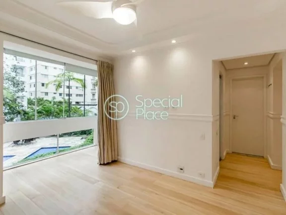 Imagem Apartamento bem amplo com muita luz natural, 220 metros, amplo living com lareira , jardim suspenso,...