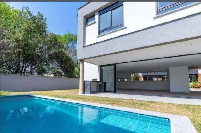 Imagem Casa em condomínio, nova, piscina, 418 m², 4 suítes