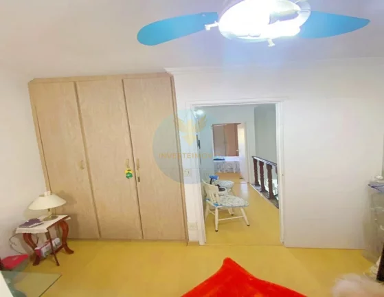Imagem Casa em Condomínio a Venda no bairro Granja Viana - Cotia, SP
